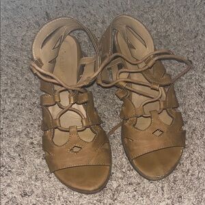 Women’s Tan/Taupe Lace-Up “Cityclassified” Lace-Up Sandals